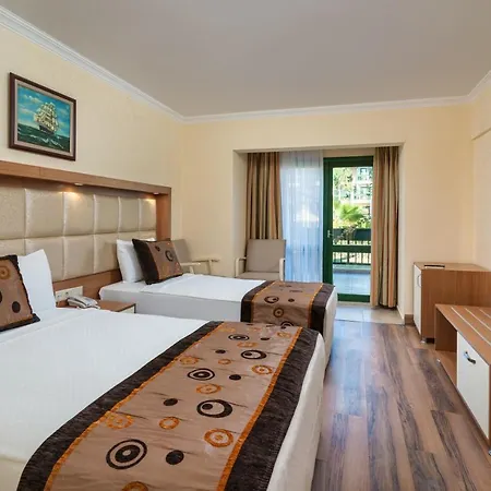 Oz Incekum منتجع 5*