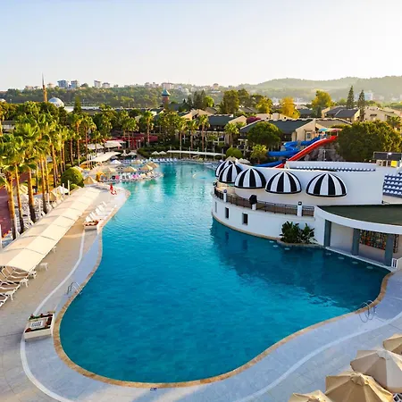 Oz Incekum منتجع 5*