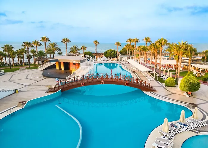 Курортний комплекс Oz Incekum 5*