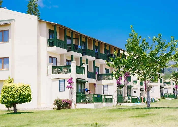 Oz Incekum אלאניה